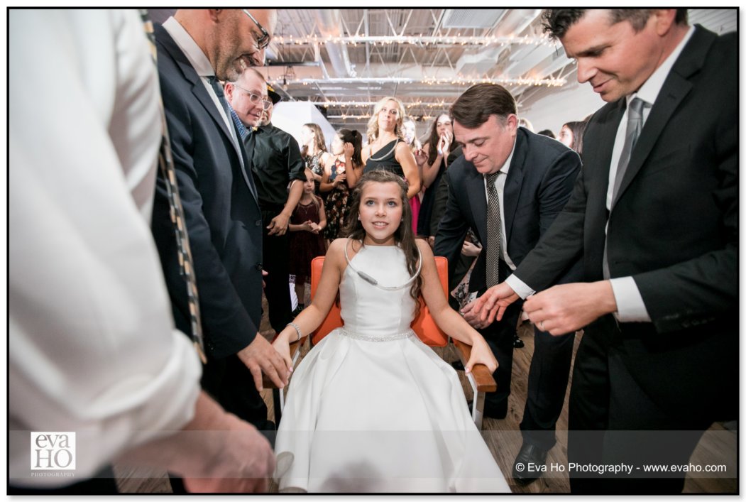 Ella in Hora, Jewish Chair Dance